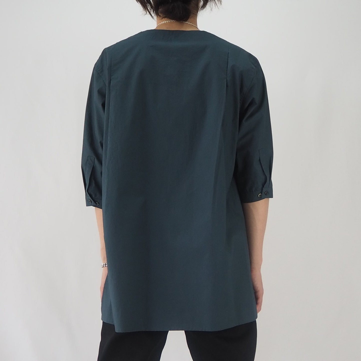 PULLOVER LACE-UP SHIRT