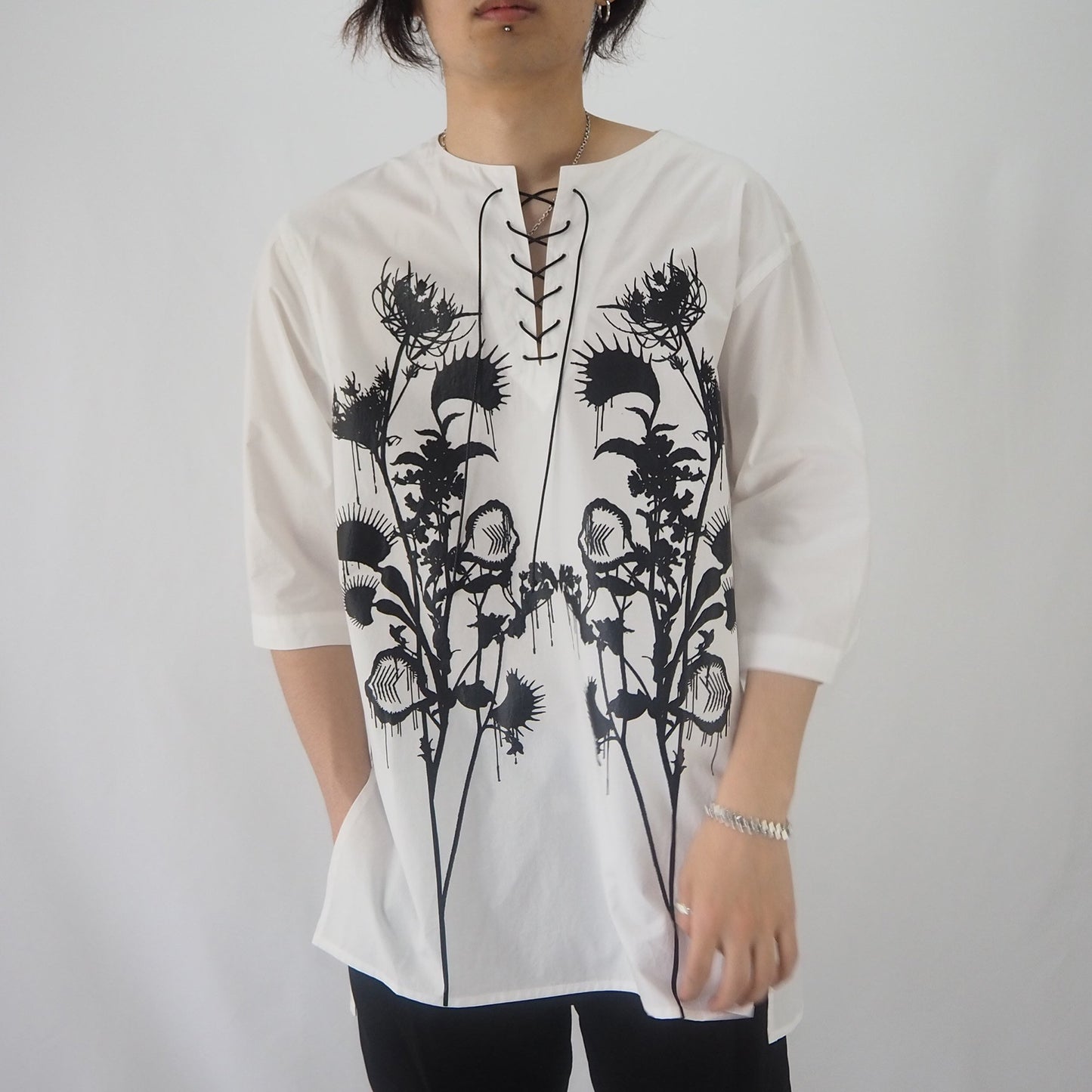 PULLOVER LACE-UP SHIRT